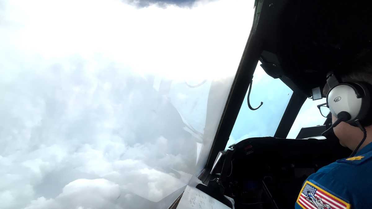 Βίντεο: Μικρό αεροσκάφος μπαίνει στο «μάτι» του τυφώνα «Μελίσα»