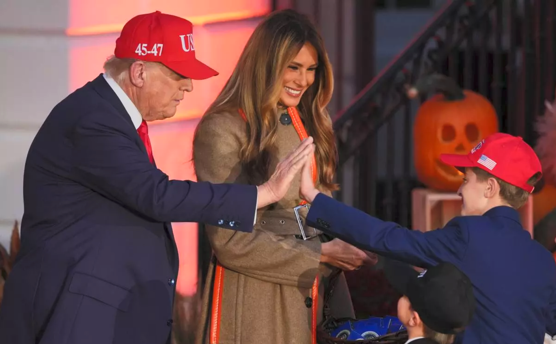 Χιούμορ – Γλυκά και… viral στιγμές στον Λευκό Οίκο από τον Ντόναλντ Τραμπ