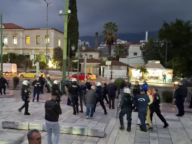 Επεισόδια στο τέλος της εκδήλωσης για την Κ.Γκίλφοϊλ στο Πάρκο Ελευθερίας – 14 προσαγωγές