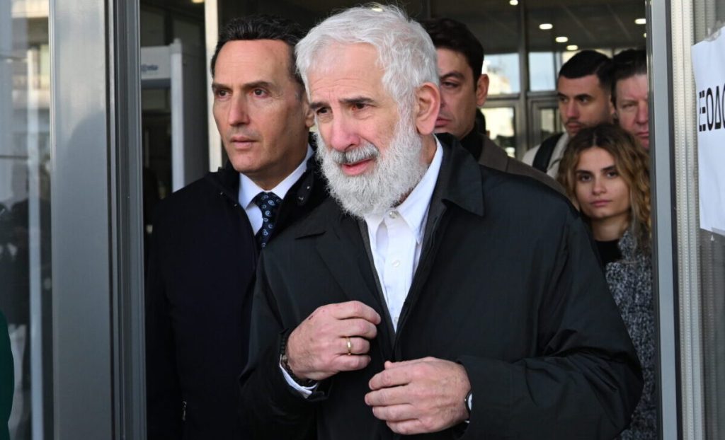 Π.Φιλιππίδης: «Δέχεται επαγγελματικές προτάσεις – Προτεραιότητά του είναι η δικαίωση» λέει ο δικηγόρος του