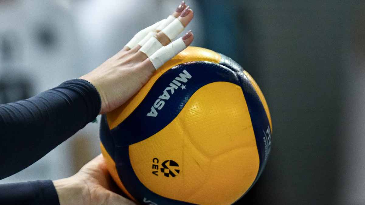 Λαύριο: Στον εισαγγελέα ο 71χρονος προπονητής που κατηγορείται για ασέλγεια σε βάρος ανήλικης αθλήτριας βόλεϊ