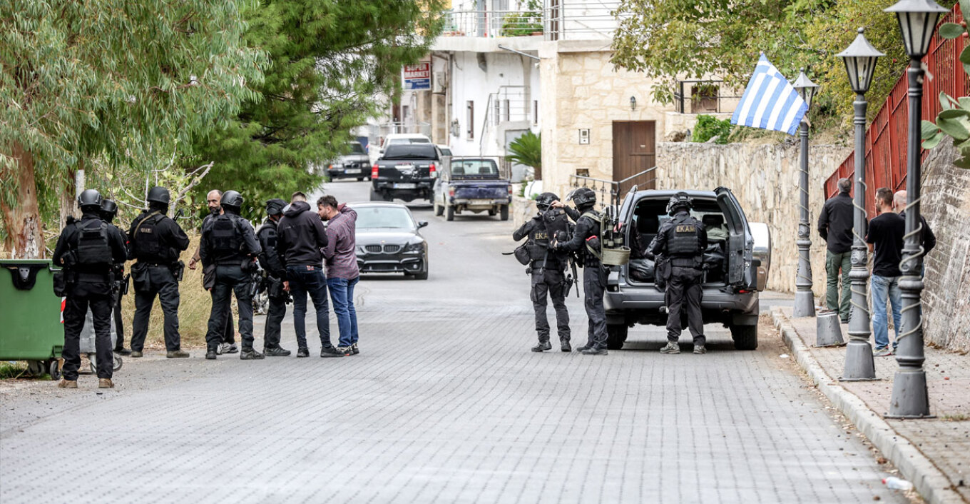 Μακελειό στην Κρήτη: Παίρνει διαστάσεις πολέμου η βεντέτα στα Βορίζια – Ισχυρές δυνάμεις της ΕΛΑΣ στο χωριό