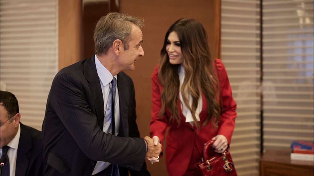 Κίμπερλι Γκιλφόιλ: Έφτασε στην Αθήνα η Αμερικανίδα πρέσβης – Ποια θα είναι η πρώτη της συνάντηση (upd)