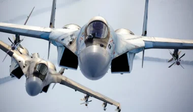 Το Ιράν παραλαμβάνει Su-35 και S-400 – Σ.Λαβρόφ: «Δεν θα μας εμποδίσει τίποτα στην υλοποίηση των συμφωνιών μας»