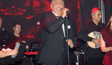 Ζ.Μελάς: «Με πειράζει πολύ η λέξη “σκυλάδικα” για τα μπουζούκια»