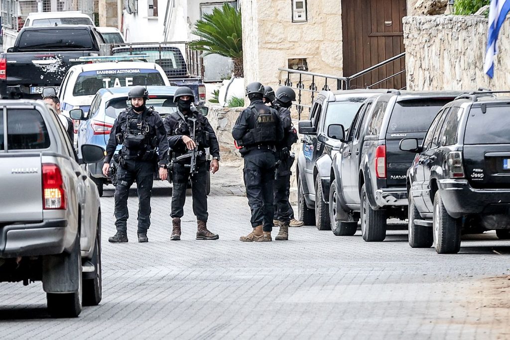 Από πυροβολισμό και όχι ανακοπή ο θάνατος της 56χρονης στα Βορίζια! – «Σφαίρα της τρύπησε τους πνεύμονες» (φώτο)