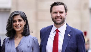 Ενόχληση Τζ.Ντ.Βανς για τα σχόλια για την θρησκεία της γυναίκας του: «Δεν είναι χριστιανή, ελπίζω να γίνει»