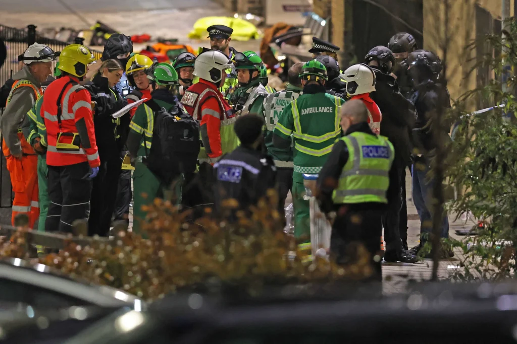 O Bαγγέλης Mαρινάκης αναλαμβάνει τα ιατρικά έξοδα των οπαδών της Νότιγχαμ Φόρεστ που μαχαιρώθηκαν σε τρένο