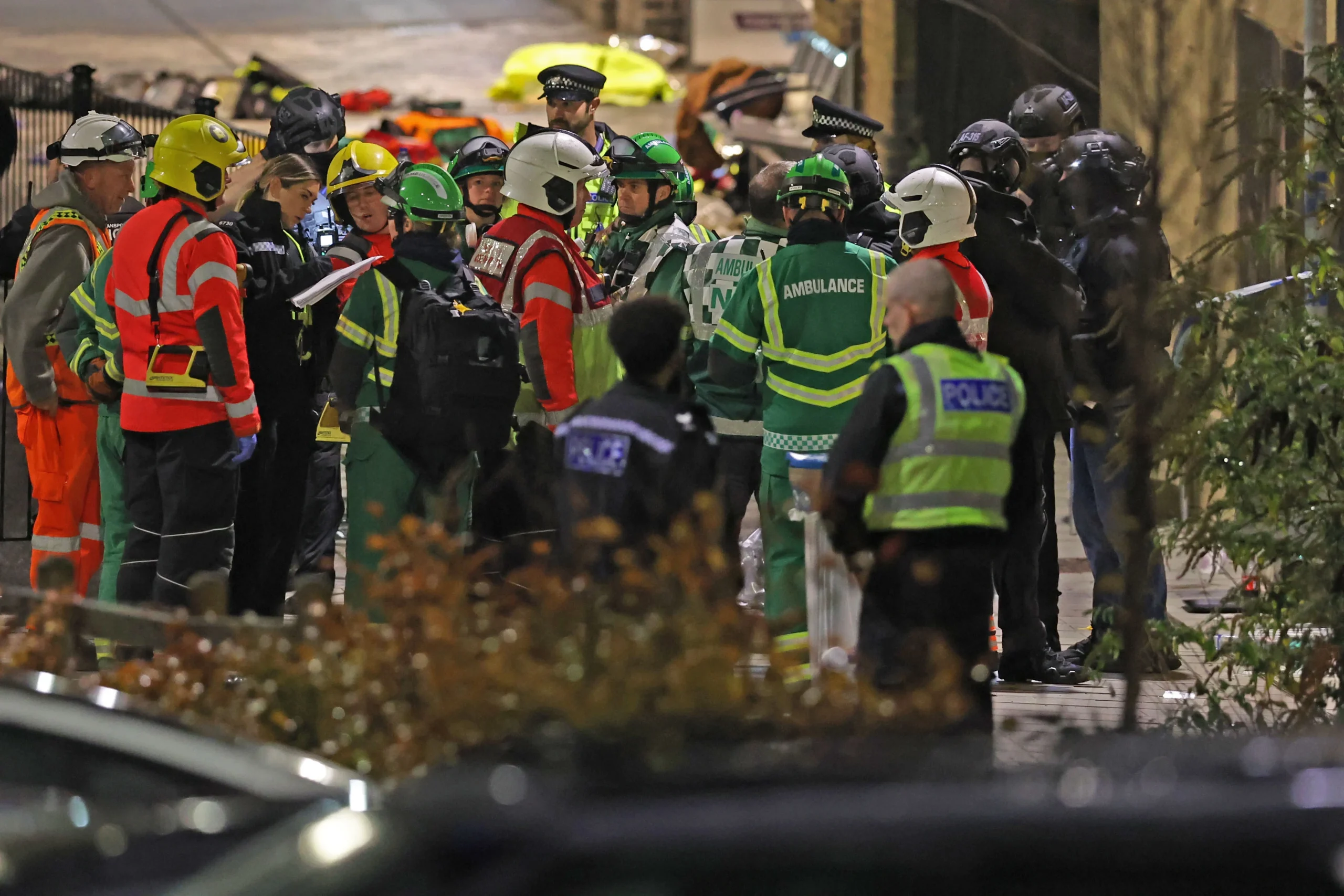 O Bαγγέλης Mαρινάκης αναλαμβάνει τα ιατρικά έξοδα των οπαδών της Νότιγχαμ Φόρεστ που μαχαιρώθηκαν σε τρένο