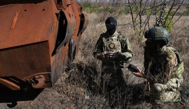 Μαχητές από τη Γιακουτία ξεσπούν σε πανηγυρισμούς μετά την «χειρουργική» εξουδετέρωση Ουκρανών στρατιωτών (βίντεο)
