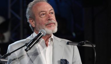 Γρήγορης Βαλτινός: «Δεν το δέχομαι οι σκηνοθέτες να παίρνουν ηθοποιούς ανάλογα με τους followers τους» (βίντεο)