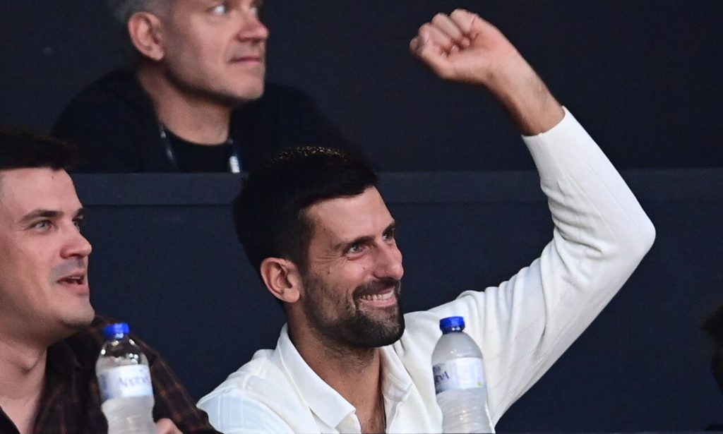 Βίντεο: Ο Νόβακ Τζόκοβιτς συναντήθηκε με φανς του και μοίρασε αυτόγραφα στο Telekom Center στην Αθήνα