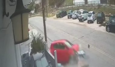 Σοβαρό τροχαίο στην Κόρινθο μετά την σφοδρή σύγκρουση τριών οχημάτων (βίντεο)