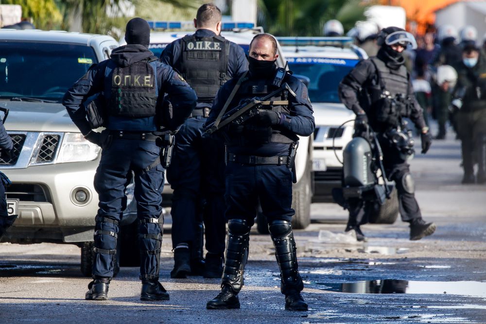 Πυροβολισμοί στη Θεσσαλονίκη – Χειροπέδες σε 55χρονο μετά τον τραυματισμό παιδιού