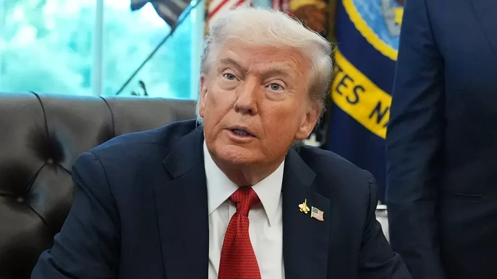 Ν.Τραμπ για αποστολή Tomahawk στην Ουκρανία: «Θα μπορούσε να συμβεί αλλά αυτή την στιγμή δεν θα το κάνω»