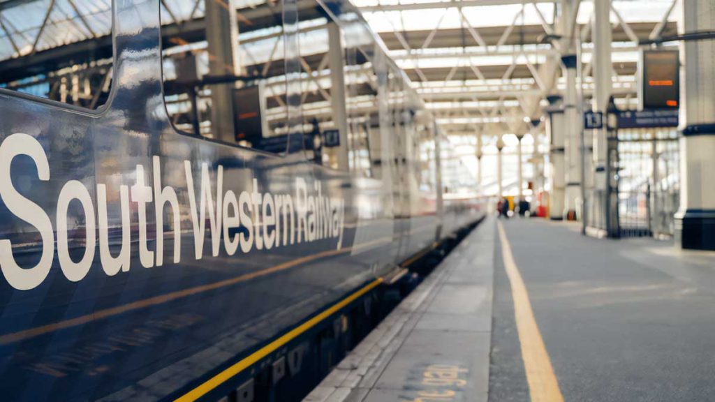 Βρετανία: Eκτροχιάστηκε τρένο στο χωριό Σαπ της Κιούμπρια – Δεν υπάρχουν τραυματισμοί