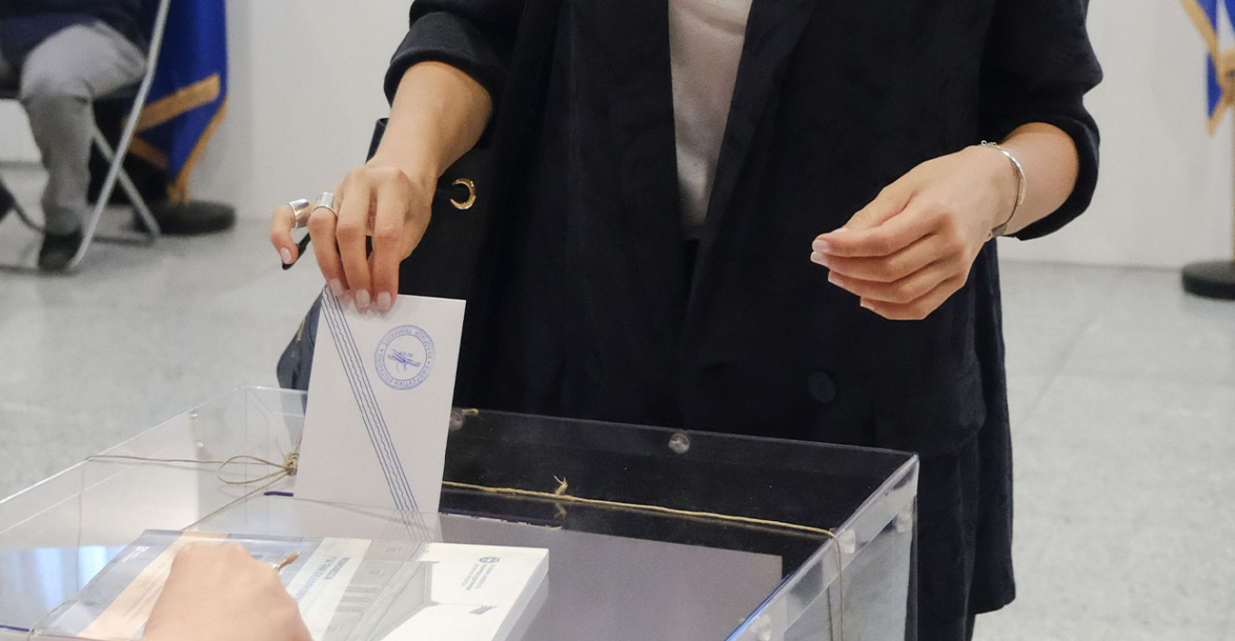 Δημοσκόπηση ALCO: Αυξάνονται τα ποσοστά των αναποφάσιστων – Περαιτέρω πτώση της ΝΔ – Τι ποσοστό συγκεντρώνει