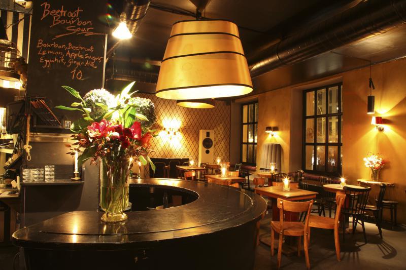 Η αστυνομία έκανε έφοδο σε νυχτερινό κέντρο στην Ουκρανία λόγω ρωσικού τραγουδιού!