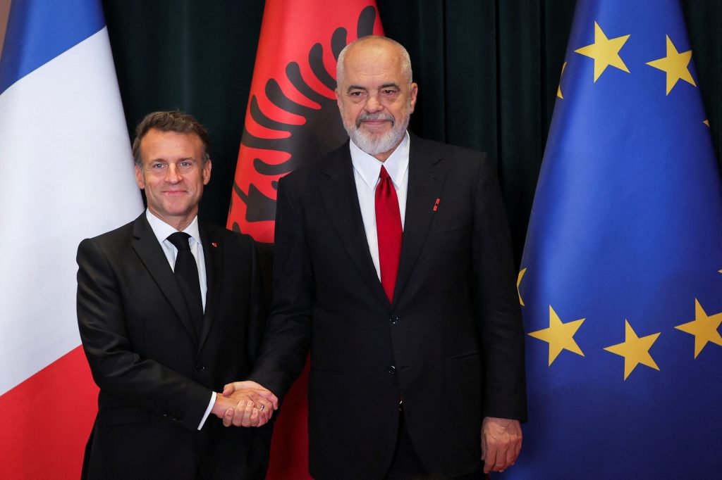 Αλβανία και Μαυροβούνιο πλησιάζουν στην ένταξή τους στην ΕΕ – Τι αναφέρει η Έκθεση της Ευρωπαϊκής Επιτροπής