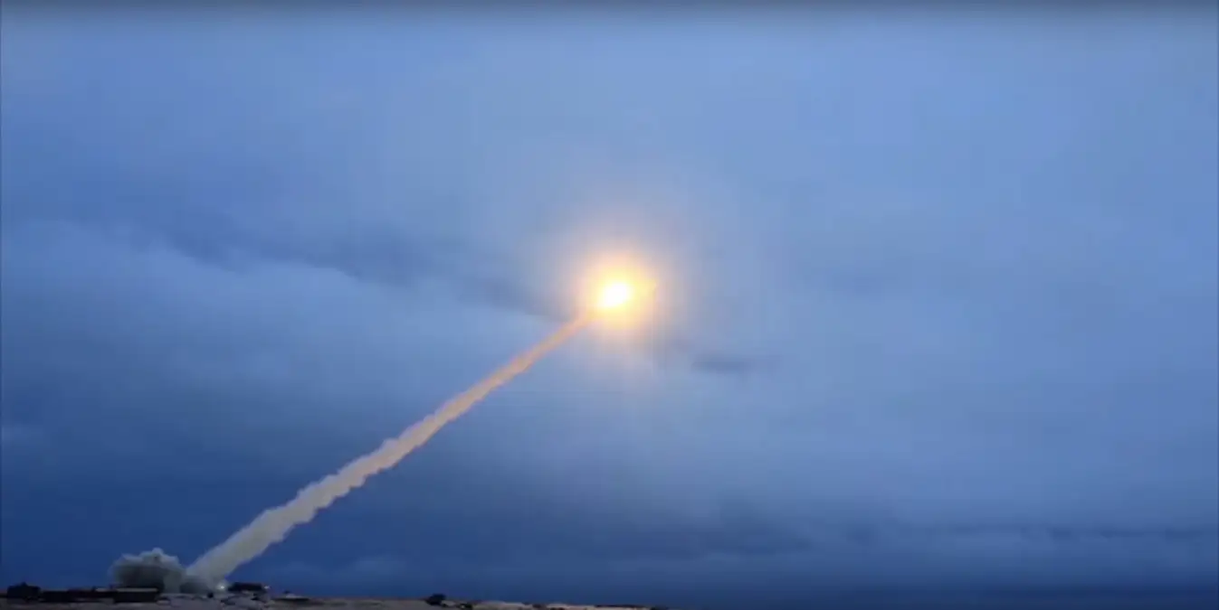 Η Ρωσία έκανε την βολή του Burevestnik με οπτική επαφή της δοκιμής από πολεμικό σκάφος του ΝΑΤΟ