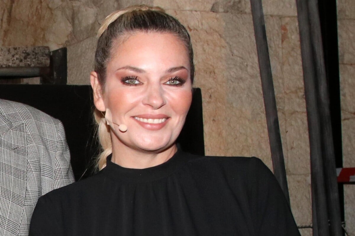 Ε.Μουτάφη: «Ο κόσμος έχει αλλάξει – Δεν αντιμετώπισαν ποτέ διαφορετικά τον υιοθετημένο γιο μου»