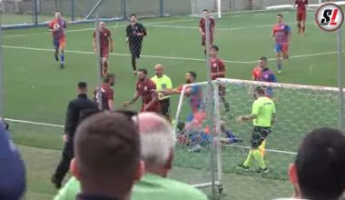 Παιχνίδι της Β’ΕΠΣΑ έγινε «ροντέο» – Παίκτης άρχισε στις κλωτσιές και τις μπουνιές τους αντιπάλους του (βίντεο)