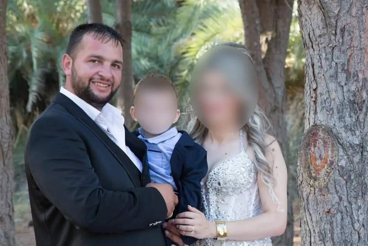 Χήρα Φανούρη Καργάκη: «Τον βρήκα νεκρό στο αμάξι, ήταν τελειωμένος – Γύρισαν τα πιστόλια στη μούρη μου» (βίντεο)