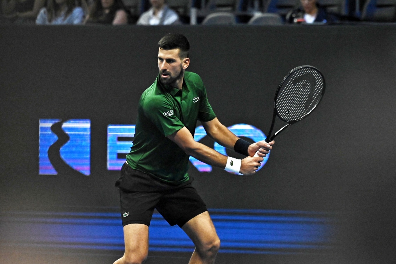 Ο Ν.Τζόκοβιτς αποθεώθηκε από τους 8.000 θεατές για τα ελληνικά του – «Η Αθήνα έχει θέση στην καρδιά μου» (βίντεο)