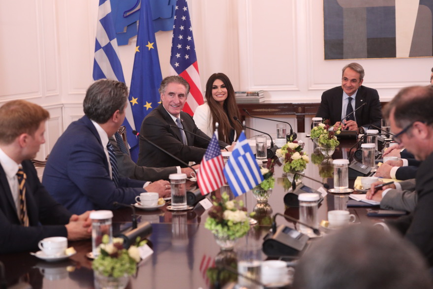 Συνάντηση Κ.Μητσοτάκη με την Κ.Γκιλφόιλ και τους Αμερικανούς υπουργούς Ενέργειας και Εσωτερικών: Τι συζήτησαν (upd)