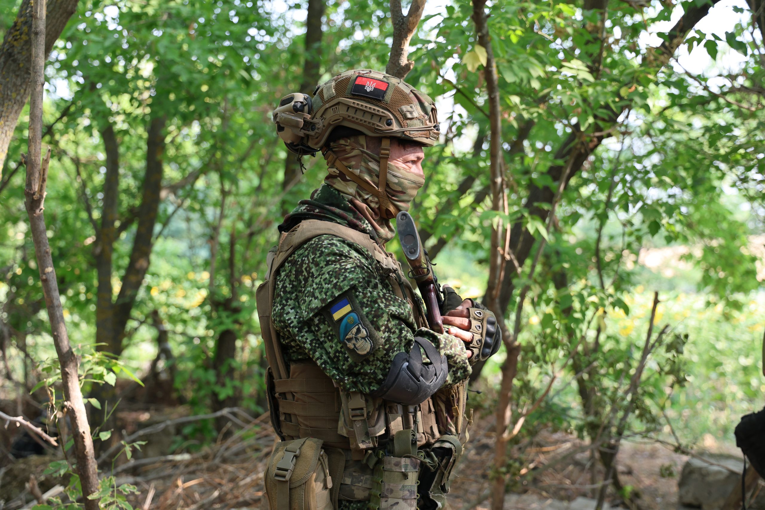 Βίντεο: Οι Ουκρανοί στρατολογούν χιλιάδες Κολομβιανούς λόγω έλλειψης στρατιωτικού προσωπικού