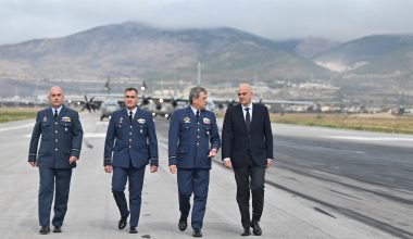 Νίκος Δένδιας από την 112 Πτέρυγα Μάχης: «Η χώρα έχει  πάλι στόλο μεταφορικών  αεροσκαφών»