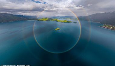«Weather Photographer of the Year» – Δείτε το ουράνιο τόξο που τραβήχτηκε στην Κίνα & κέρδισε τον διαγωνισμό (φωτο)