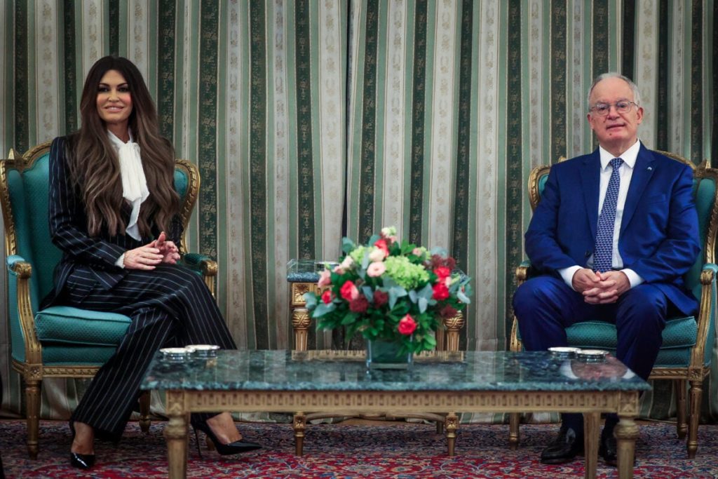 Στυλιανός Σπυριδάκης: Ποιος είναι ο Έλληνας καθηγητής που ανέφερε η Κ.Γκιλφόιλ – «Με δίδαξε ελληνορωμαϊκή ιστορία»