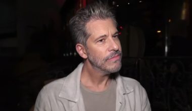 Χάρης Βαρθακούρης: «Δεν είναι μεμπτό μια γυναίκα να κάθεται στο σπίτι και ο άντρας να δουλεύει» (βίντεο)