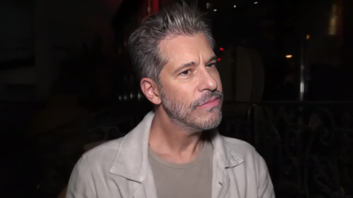 Χάρης Βαρθακούρης: «Δεν είναι μεμπτό μια γυναίκα να κάθεται στο σπίτι και ο άντρας να δουλεύει» (βίντεο)