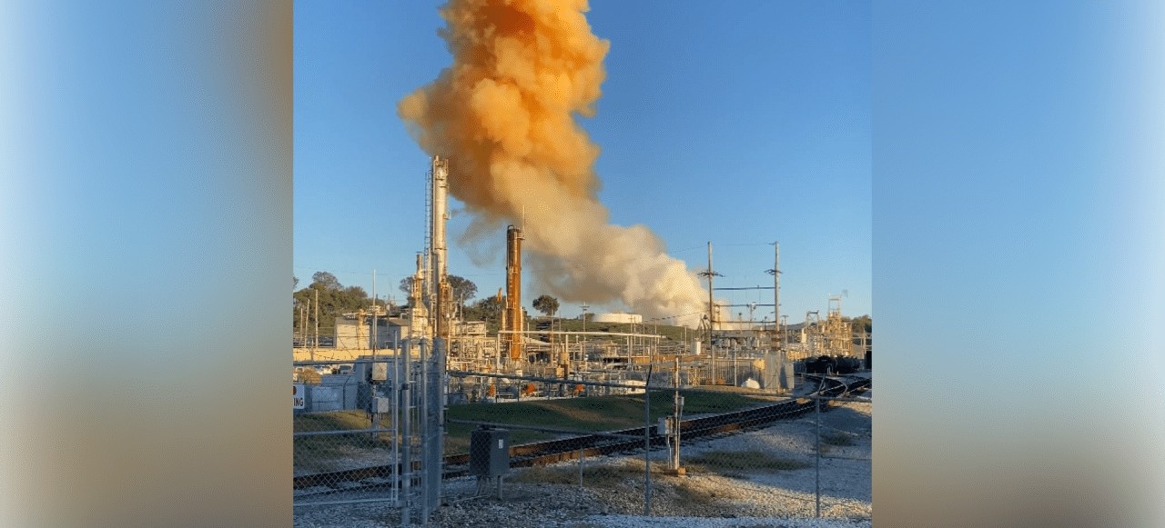 ΗΠΑ: Διαρροή αμμωνίας μετά από ισχυρή έκρηξη σε χημικό εργοστάσιο στο Μισισίπι (βίντεο)