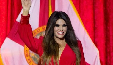 Κ.Γκιλφόιλ: Viral το βίντεο που δημοσίευσε στα social media με την ίδια να μαγειρεύει