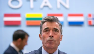 Πρώην επικεφαλής ΝΑΤΟ: «Να δώσουμε εγγυήσεις ασφαλείας στον Ζελένσκι για να δεχτούν απώλεια εδαφών»