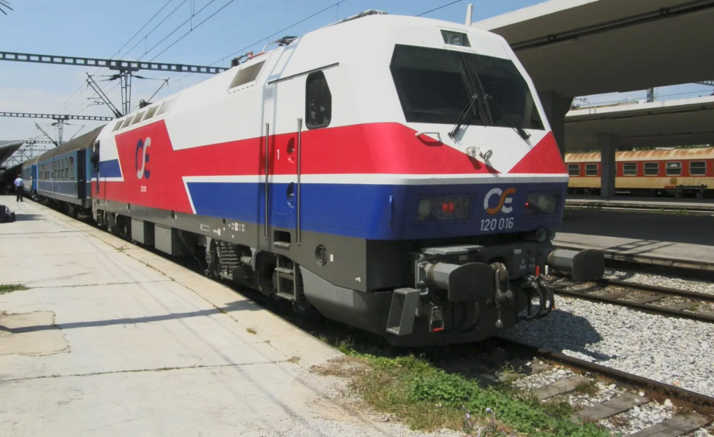 ΟΣΕ: «Καμία αμαξοστοιχία δεν μπήκε σε λάθος γραμμή» (βίντεο-ηχητικό)