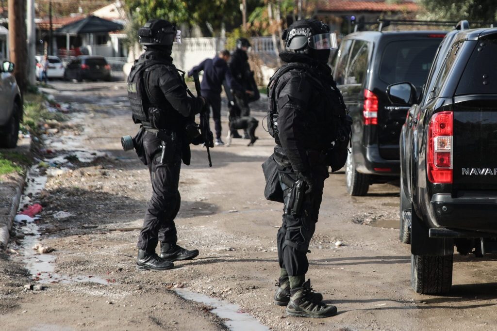 ΕΛ.ΑΣ.: Ξεκινά ειδικό σχέδιο για 25 καταυλισμούς Ρομά με 473 αστυνομικούς