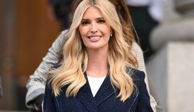 Η σέξι εμφάνιση της Ι.Τραμπ στο πάρτι για τα 44α γενέθλιά της: Δείτε φωτογραφίες