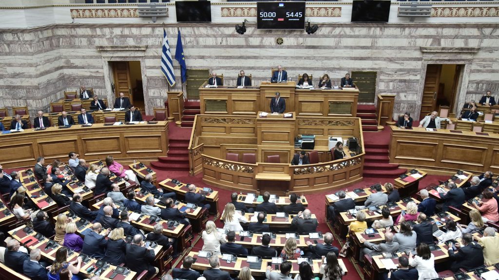 Aυτό κι αν έχει ενδιαφέρον: Από Τετάρτη μπαίνει «χρονοδιακόπτης» στην Βουλή – Καλά θα πάει κι αυτό