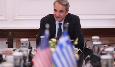 Κ.Μητσοτάκης: «Δύσκολη αλλά αναγκαία η μεταφορά του ΟΠΕΚΕΠΕ στην ΑΑΔΕ» – Συνάντηση με Ευρωπαίο Επίτροπο Γεωργίας