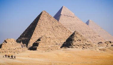 Από πού βγήκε η φράση «σύνδεση με Κάιρο»;