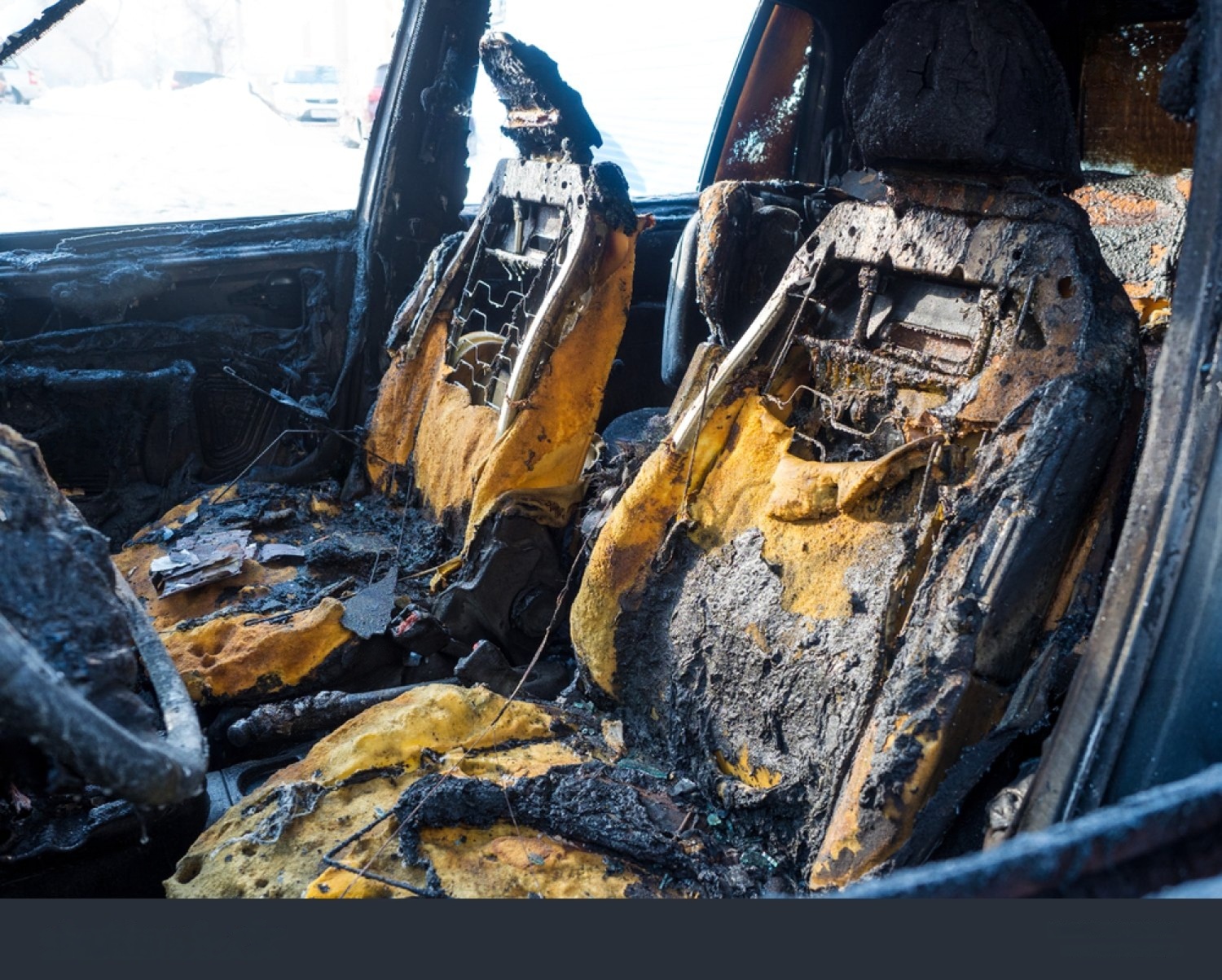 Άγριο έγκλημα στη Βοιωτία: Βρέθηκε απανθρακωμένος άνδρας δεμένος με χειροπέδες μέσα σε αυτοκίνητο
