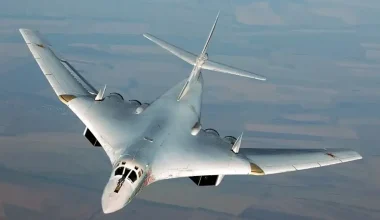 Τέσσερα νέα στρατηγικά βομβαρδιστικά Tu-160 παραδόθηκαν στην ρωσική Αεροπορία