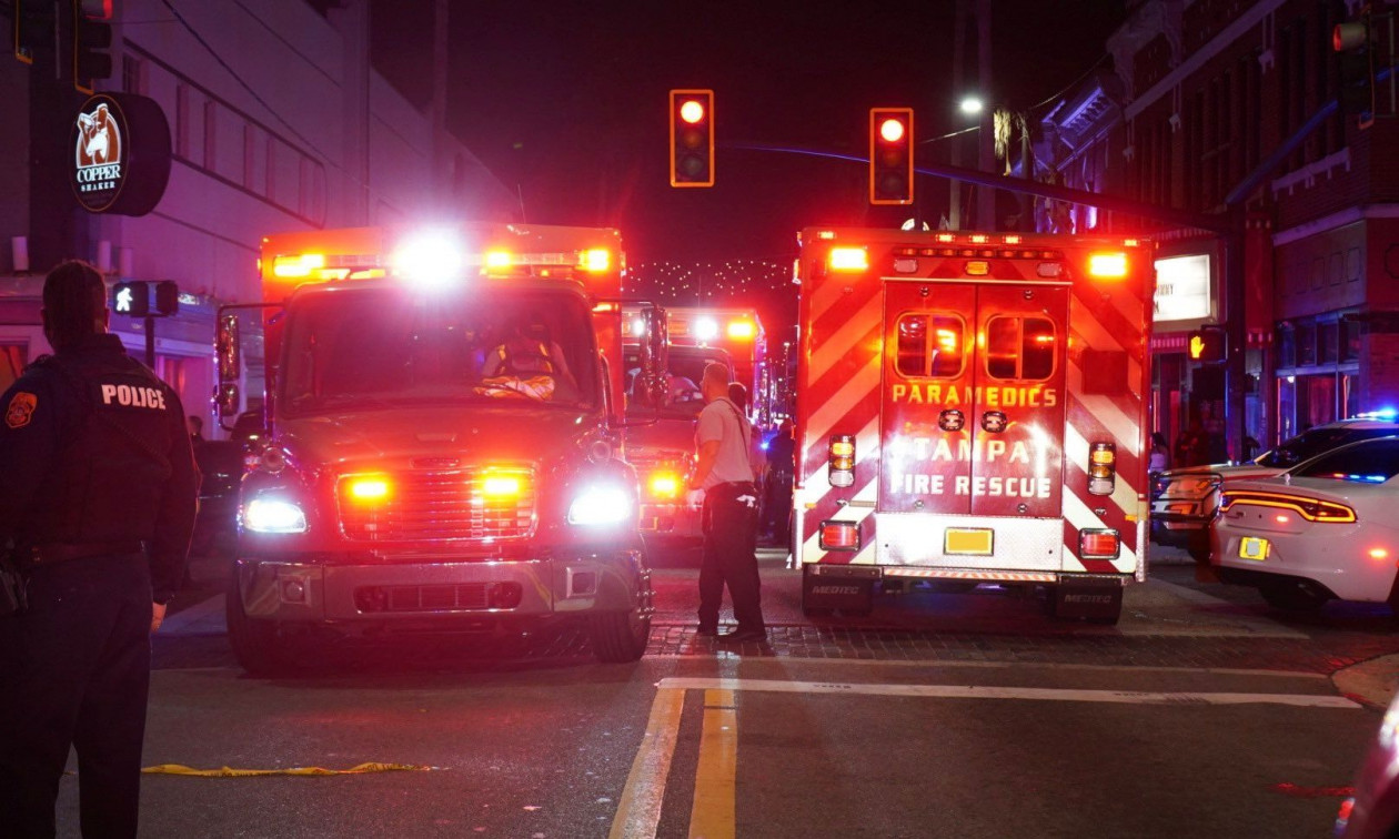 Τραγωδία στις ΗΠΑ: Αυτοκίνητο «καρφώθηκε» σε μπαρ – 4 νεκροί και 11 τραυματίες