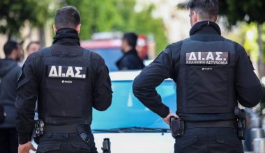 Σαρωτικοί έλεγχοι σε οίκους ανοχής της Αθήνας – 15 συλλήψεις