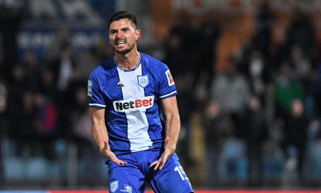 Ηρακλής – ΠΑΣ Γιάννινα: Ο Εραμούσπε πέταξε εκτός αγωνιστικού χώρου ένα κινητό! (βίντεο)