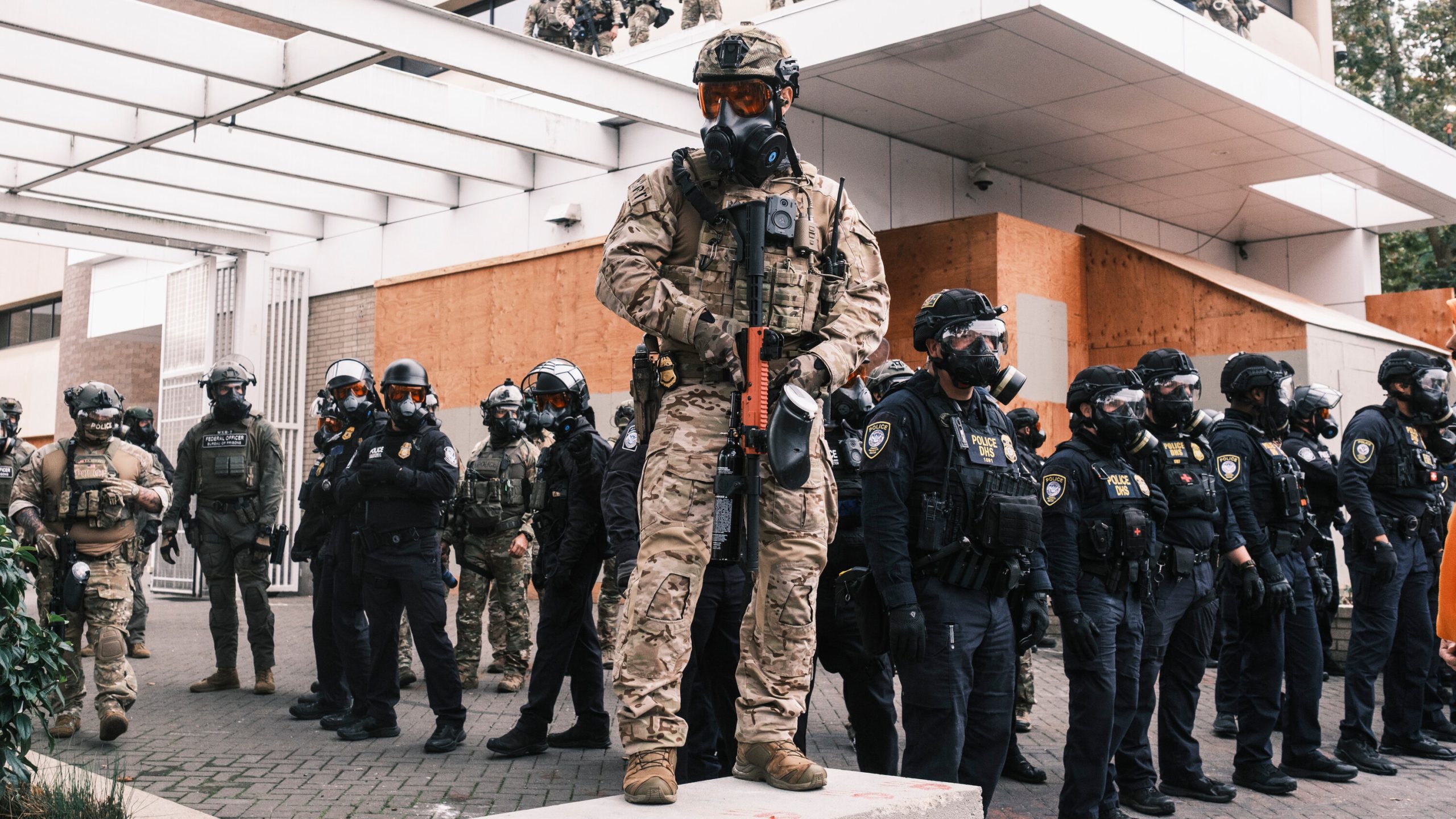 Κάριν Ίμεργκουτ: Η Αμερικανίδα δικαστής δεν βλέπει το χάος στο Πόρτλαντ και εμποδίζει την ανάπτυξη της Εθνοφρουράς